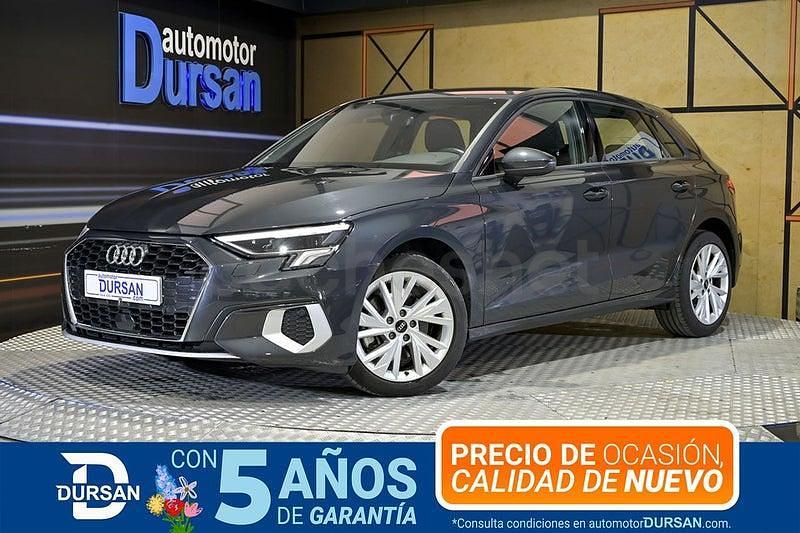Usado Audi A3 Advanced Plus 110 CV (80 kW) 2021 Gris / plata Berlina
