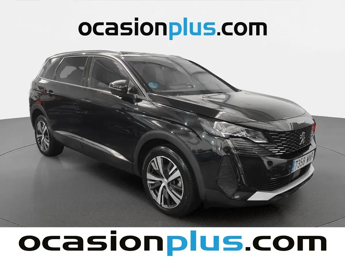 Usado Peugeot 5008 Allure 136 CV (100 kW) 2024 Negro SUV