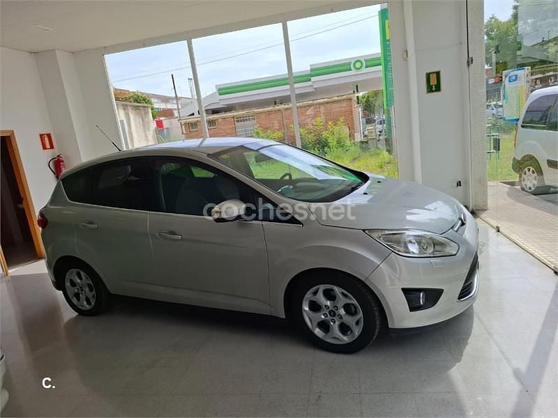 Usado Ford C-MAX Trend 105 CV (77 kW) 2012 Gris / plata Monovolumen