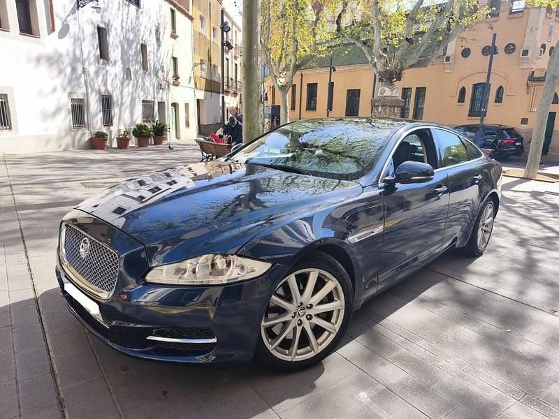 Usado Jaguar XJ Premium Luxury 340 CV (250 kW) 2012 Azul Berlina