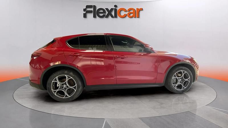 Usado Alfa Romeo Stelvio Sprint 190 CV (139 kW) 2022 Rojo SUV