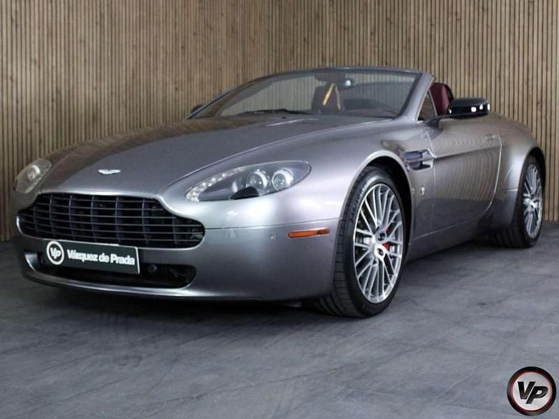 Gris Usado 2010 Aston Martin Vantage Coupe | 59.999 € - Imagen 1/4