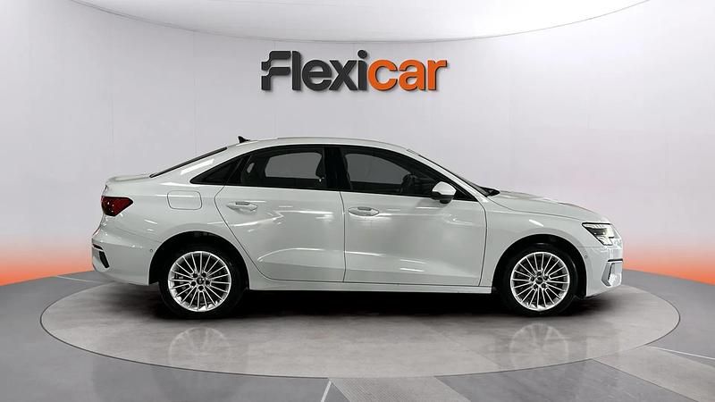 Begagnad Audi A3 Advanced Plus 150 HK (110 kW) 2021 Vit Sedan