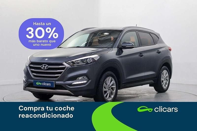 Usado Hyundai Tucson 131 CV (96 kW) 2015 Gris SUV