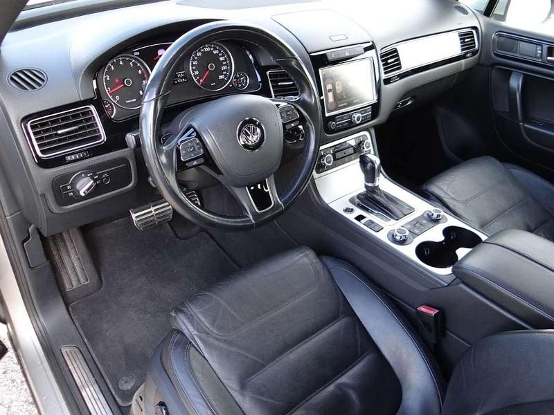 Usado VW Touareg 379 CV (278 kW) 2011 Gris SUV