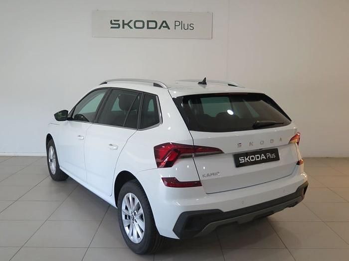 Usado Skoda Kamiq Selection 115 CV (84 kW) 2025 Blanco SUV