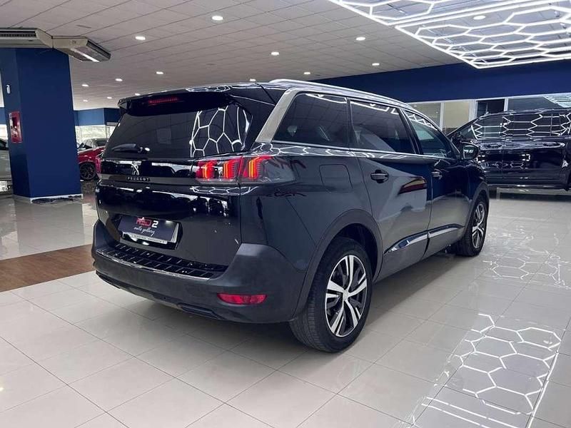 Usado Peugeot 5008 Allure 131 CV (96 kW) 2021 Negro SUV