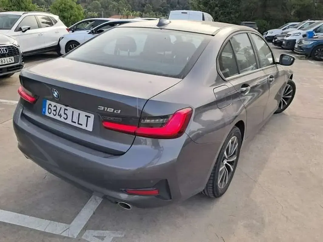 Usado BMW 318 150 CV (110 kW) 2020 Gris Berlina