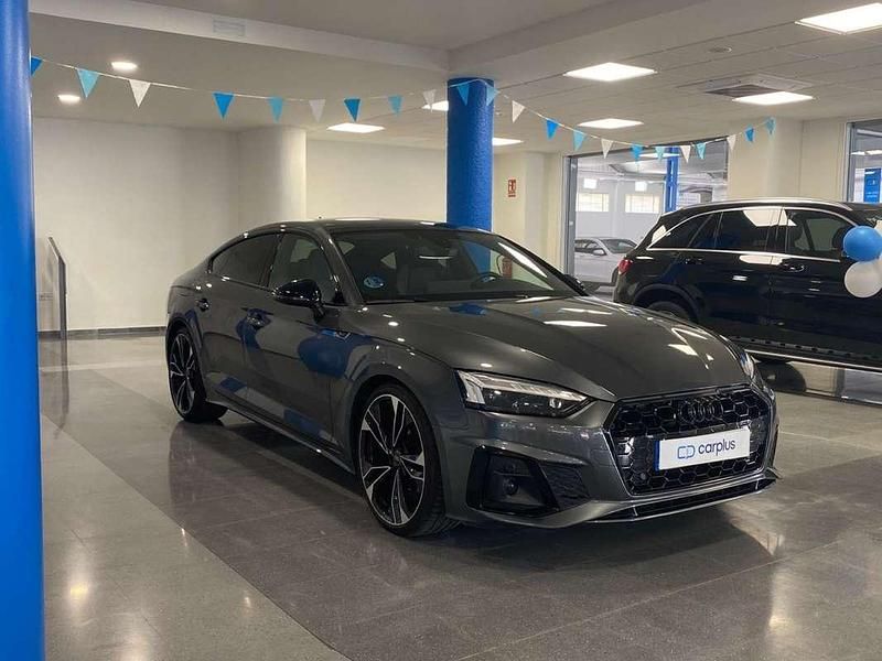 Usado Audi A5 Sportback 163 CV (119 kW) 2023 Gris Utilitario