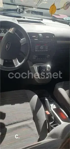 Usado Ford C-MAX 115 CV (84 kW) 2010 Gris / plata Monovolumen