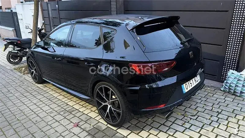Usado Seat Leon CUPRA 290 CV (213 kW) 2019 Negro Berlina