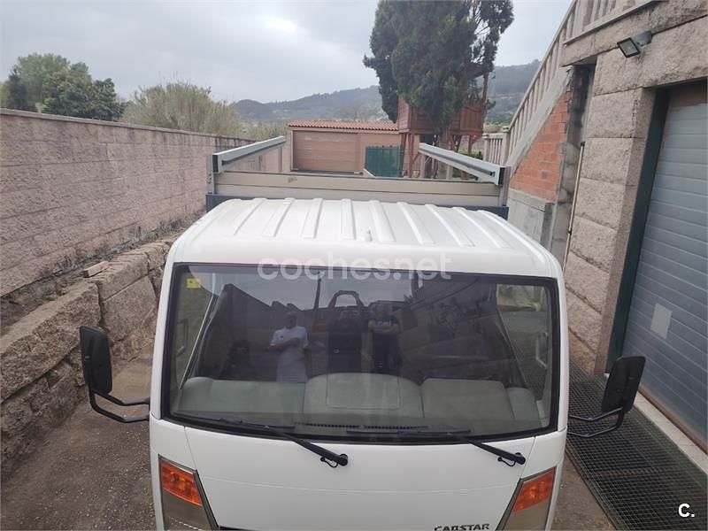 Usado Nissan Cabstar 130 CV (95 kW) 2009 Blanco Pickup/Camioneta