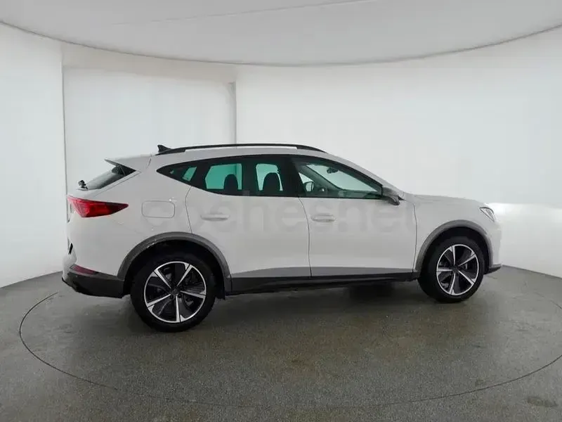 Używany Cupra Formentor 204 KM (150 kW) 2024 Biały SUV