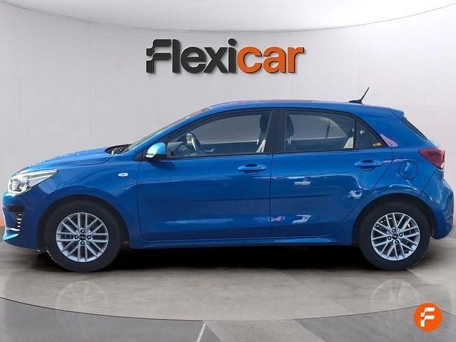 Usado Kia Rio 100 CV (73 kW) 2021 Azul