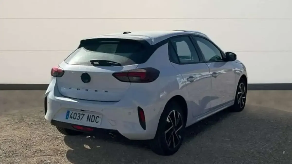 Usado Opel Corsa S 101 CV (74 kW) 2025 Blanco Utilitario