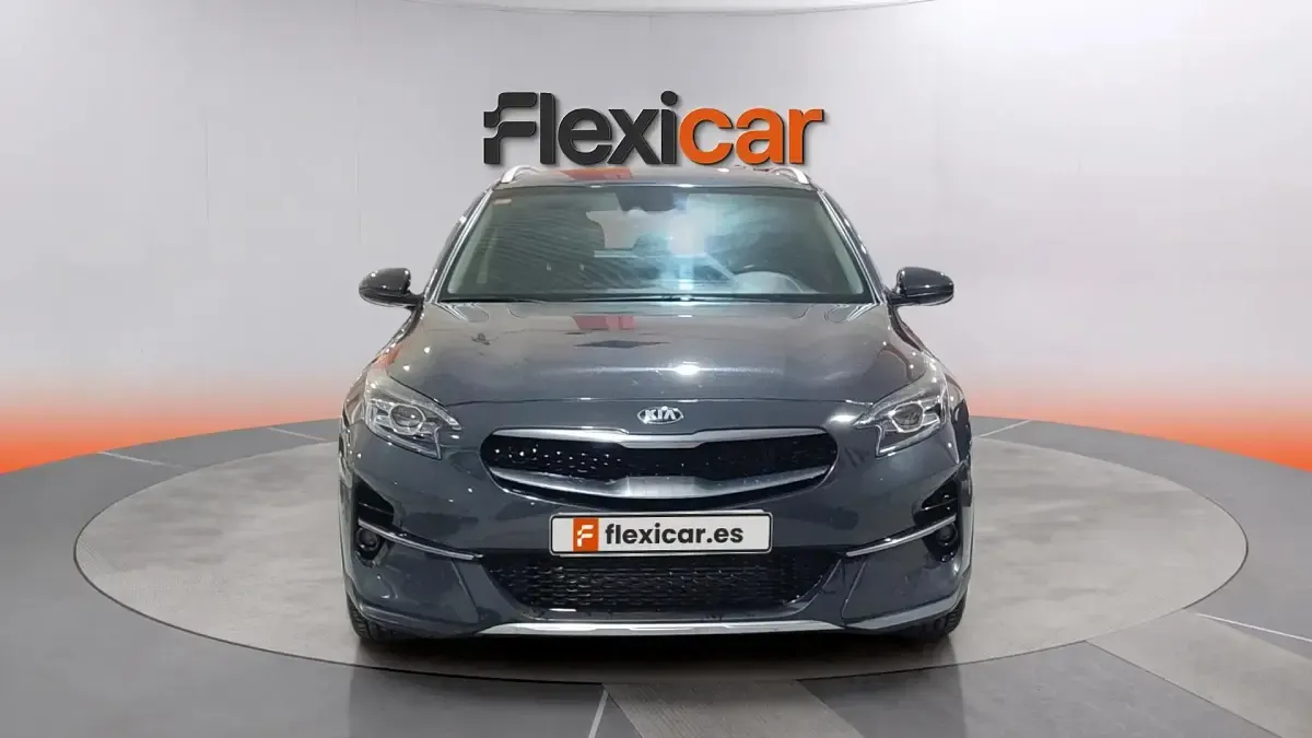 Begagnad Kia XCeed 136 HK (100 kW) 2021 Grå SUV