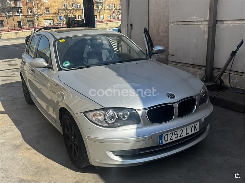 Usado BMW 118 122 CV (89 kW) 2007 Gris / plata Utilitario