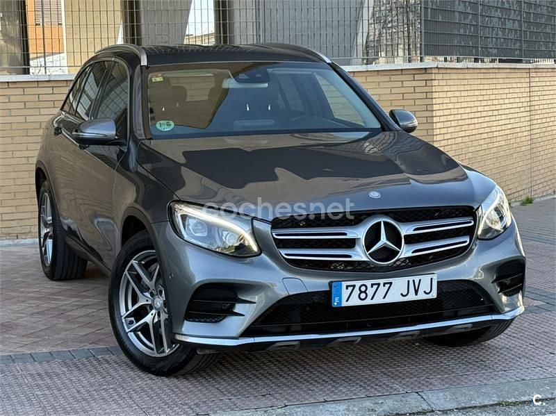 Usado Mercedes GLC220 AMG line 170 CV (125 kW) 2017 Gris / plata SUV