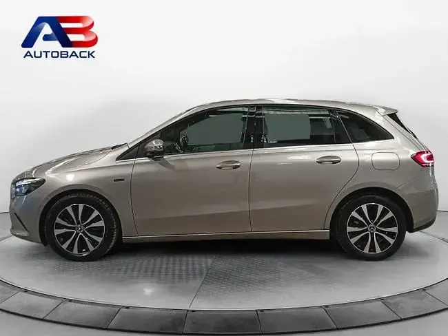 Usado Mercedes B250 217 CV (159 kW) 2020 Oro Utilitario
