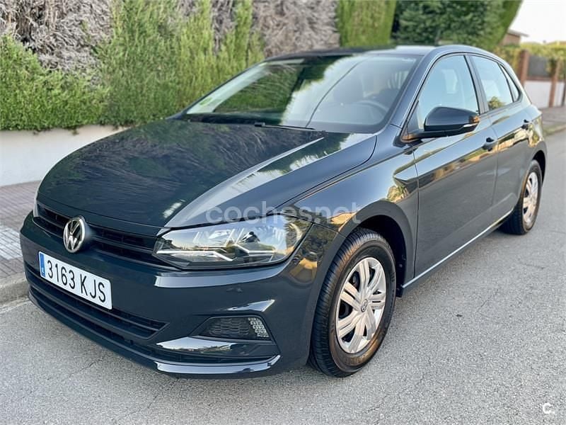Gris / plata Usado 2018 VW Polo Advance Berlina | 9900 € (Buen precio) - Imagen 1/4