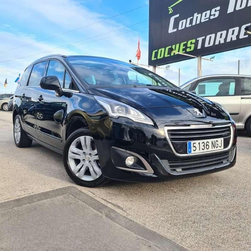 Usado Peugeot 5008 Allure 165 CV (121 kW) 2018 Gris Monovolumen