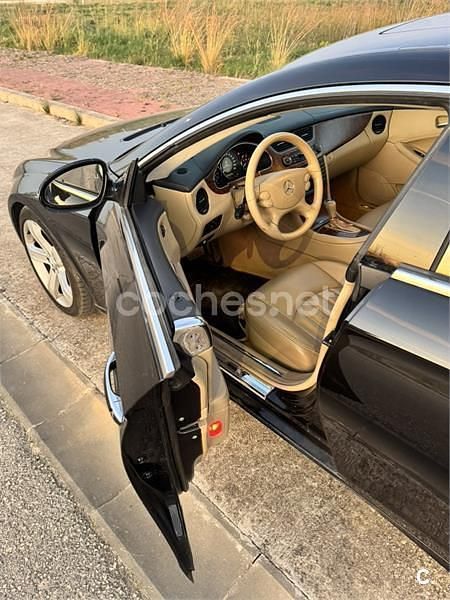 Usado Mercedes CLS320 224 CV (164 kW) 2007 Negro Berlina