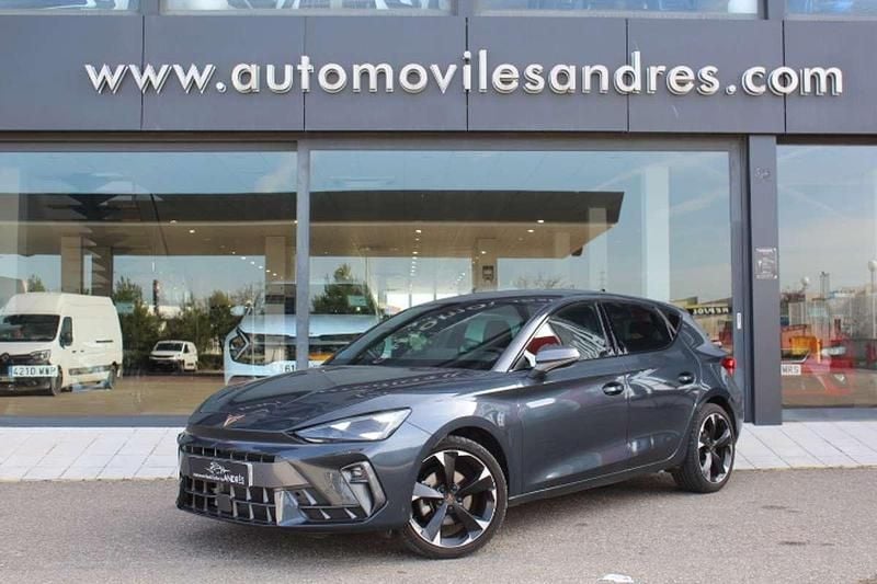 Usado Cupra Leon 150 CV (110 kW) 2024 Gris Utilitario