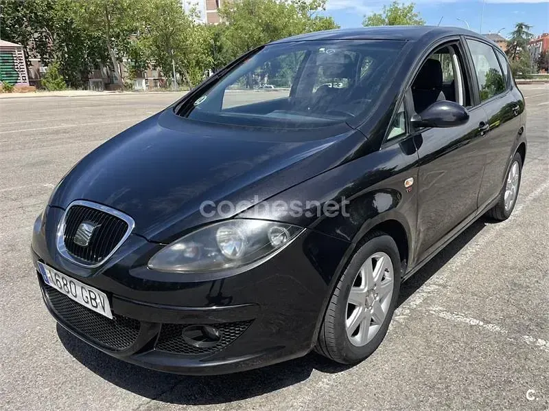 Usado Seat Altea Stylance 140 CV (102 kW) 2008 Negro Monovolumen