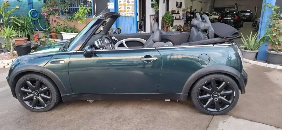 Usado Mini One Cabriolet 90 CV (66 kW) 2005 Verde Descapotable