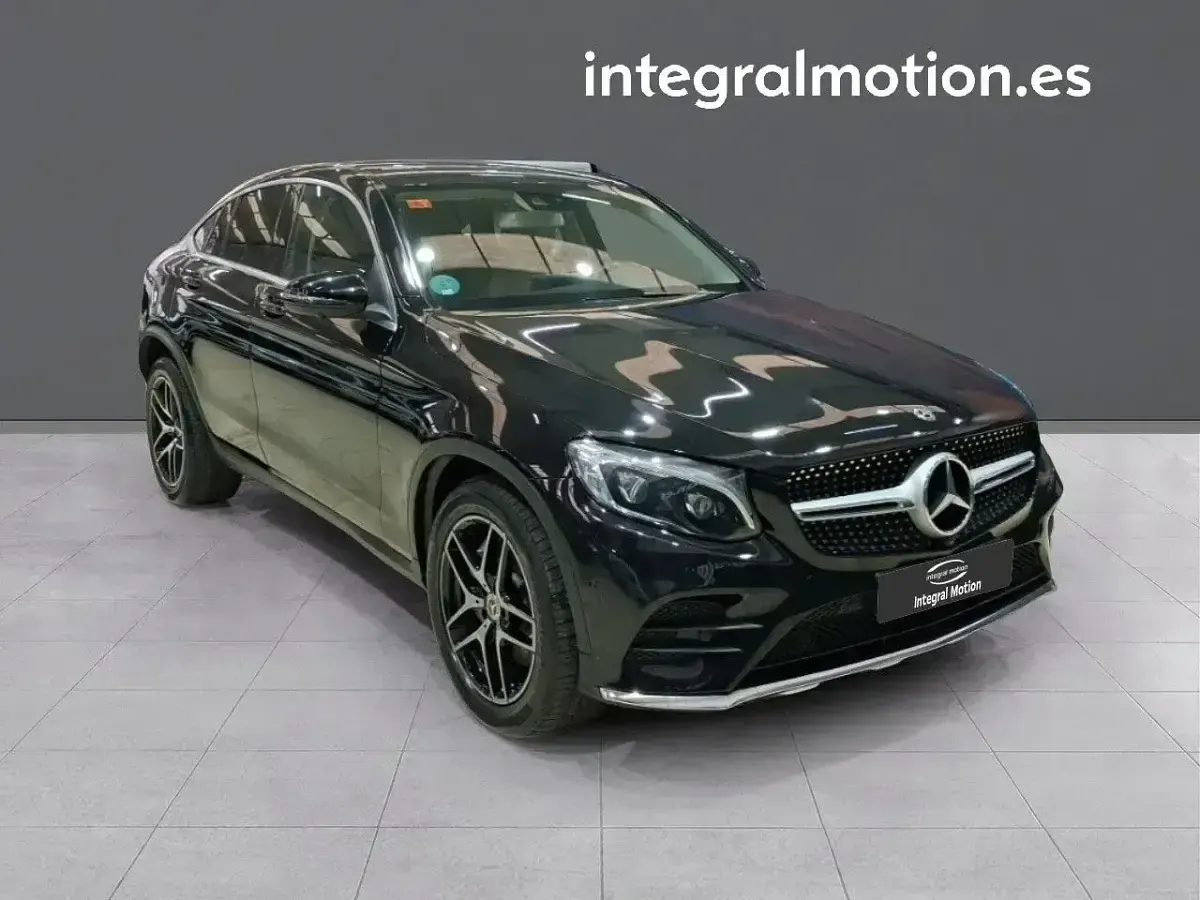 Usado Mercedes GLC220 170 CV (125 kW) 2019 Negro SUV
