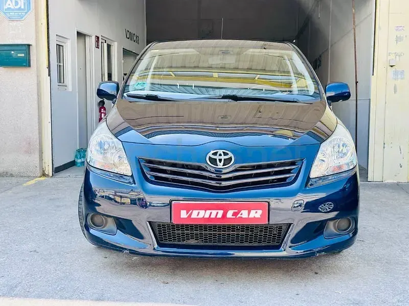 Usado Toyota Verso Active 132 CV (97 kW) 2009 Azul Monovolumen