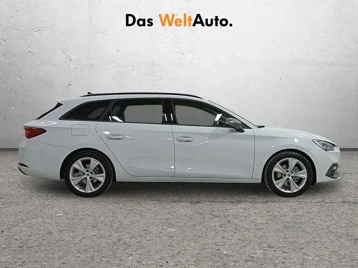 Usado Seat Leon FR 110 CV (80 kW) 2023 Blanco Berlina