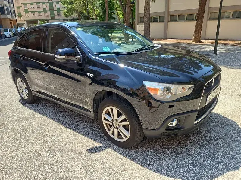 Usado Mitsubishi ASX Motion 117 CV (86 kW) 2012 Negro SUV