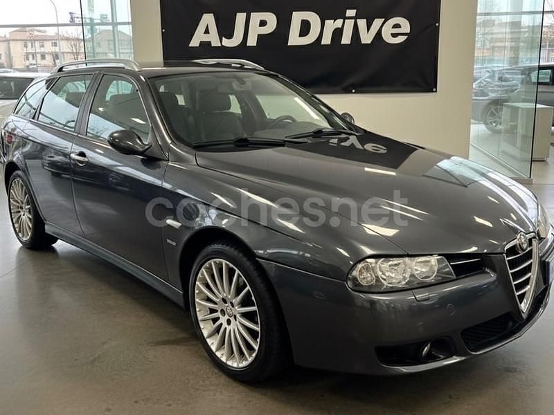Negro Usado 2005 Alfa Romeo 156 Distinctive Familiar | 3500 € - Imagen 1/4