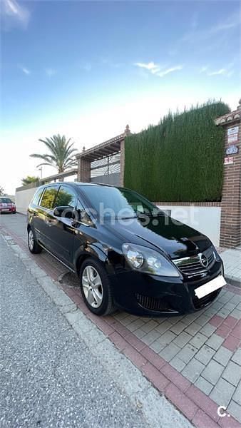 Negro Usado 2012 Opel Zafira Family Monovolumen | 4600 € (Super precio) - Imagen 1/4