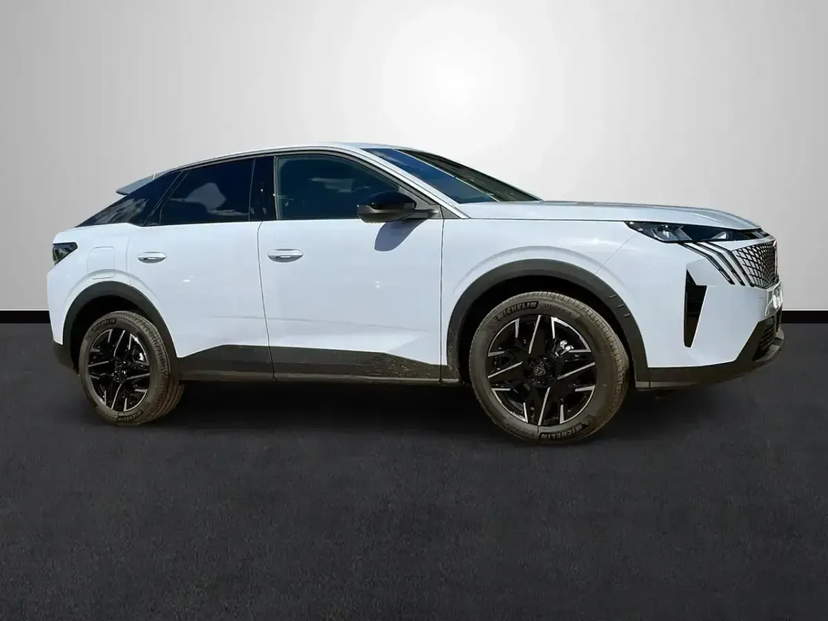 Nuevo Peugeot 3008 Allure 145 CV (106 kW) 2025 Blanco SUV