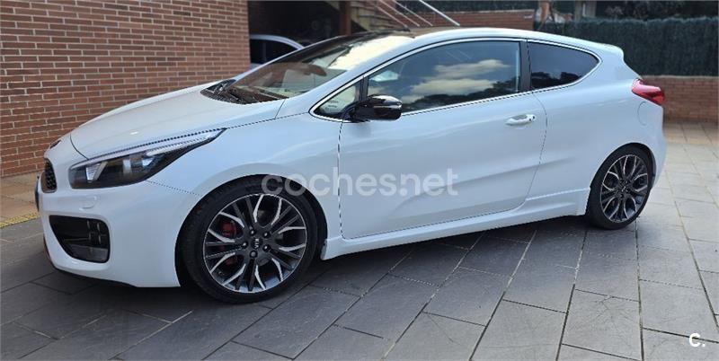 Blanco Usado 2014 Kia ProCeed Utilitario | 10.900 € (Precio justo) - Imagen 1/4