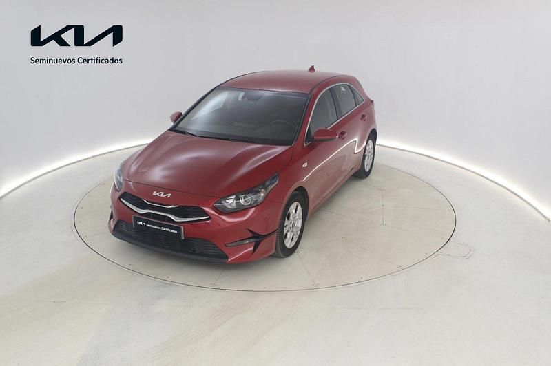 Infra red Nuevo 2025 Kia Ceed Berlina | 21.100 € (Precio justo) - Imagen 1/4