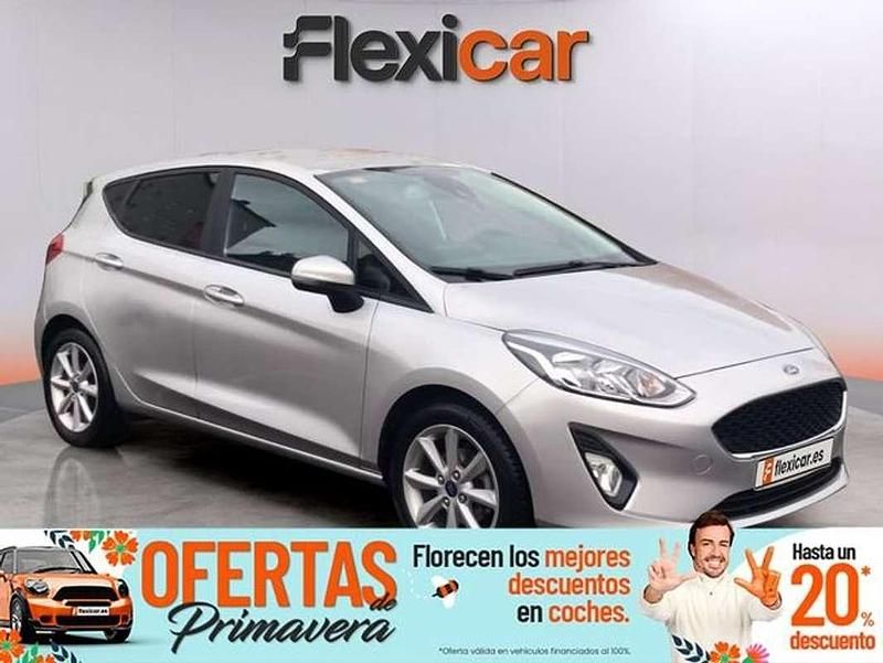 Usado Ford Fiesta Trend+ 101 CV (74 kW) 2019 Gris Utilitario