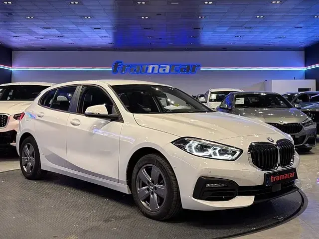 Usado BMW 118 150 CV (110 kW) 2022 Blanco Utilitario