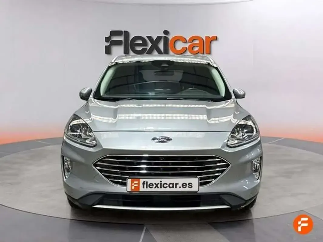 Usado Ford Kuga Titanium 150 CV (110 kW) 2023 Gris SUV