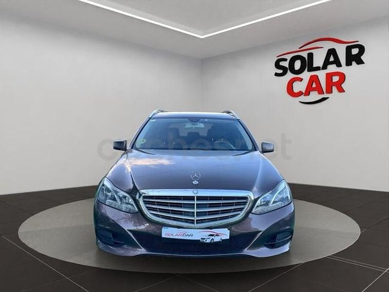 Usado Mercedes E200 136 CV (100 kW) 2013 Marrón Familiar