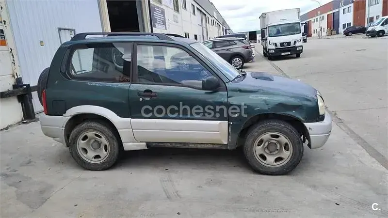 Usado Suzuki Grand Vitara 110 CV (80 kW) 2004 Verde SUV