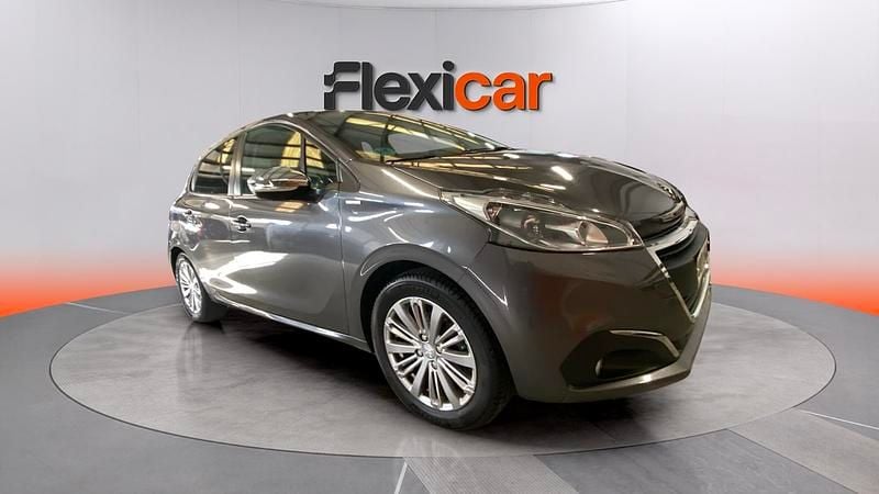Usado Peugeot 208 Style 82 CV (60 kW) 2018 Utilitario
