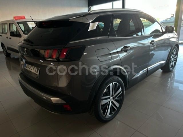 Usado Peugeot 3008 GT 180 CV (132 kW) 2019 Gris / plata SUV
