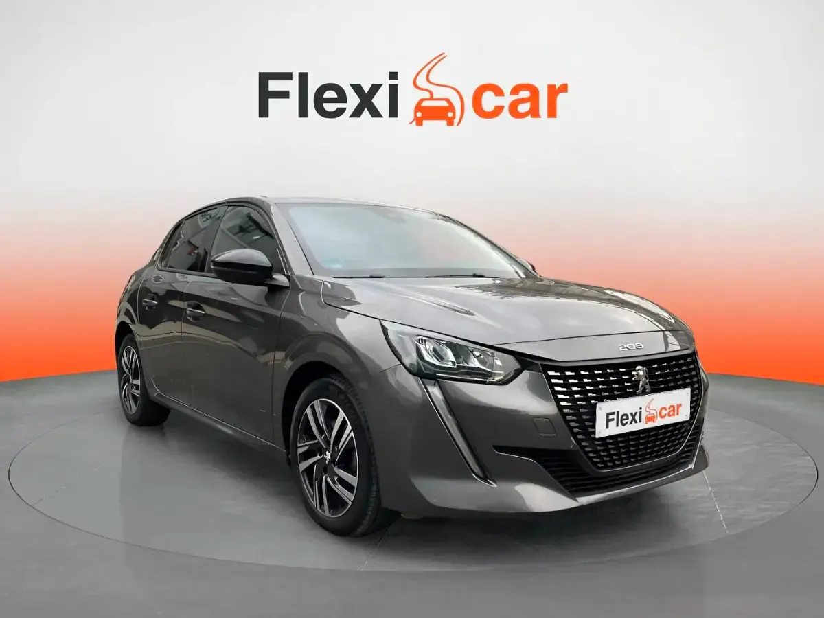 Usado Peugeot 208 Allure 101 CV (74 kW) 2023 Utilitario