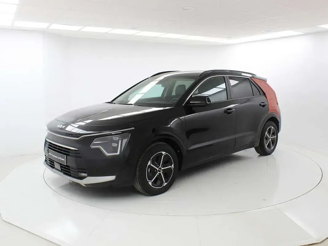 Usado Kia Niro 184 CV (135 kW) 2024 Negro SUV