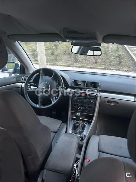 Usado Audi A4 150 CV (110 kW) 2001 Azul Berlina