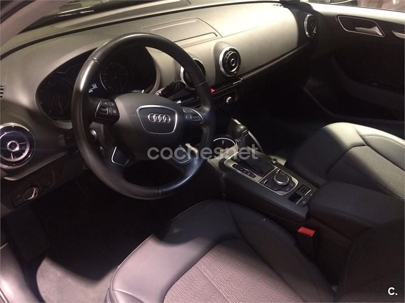 Usado Audi A3 Ambition 150 CV (110 kW) 2015 Negro Berlina