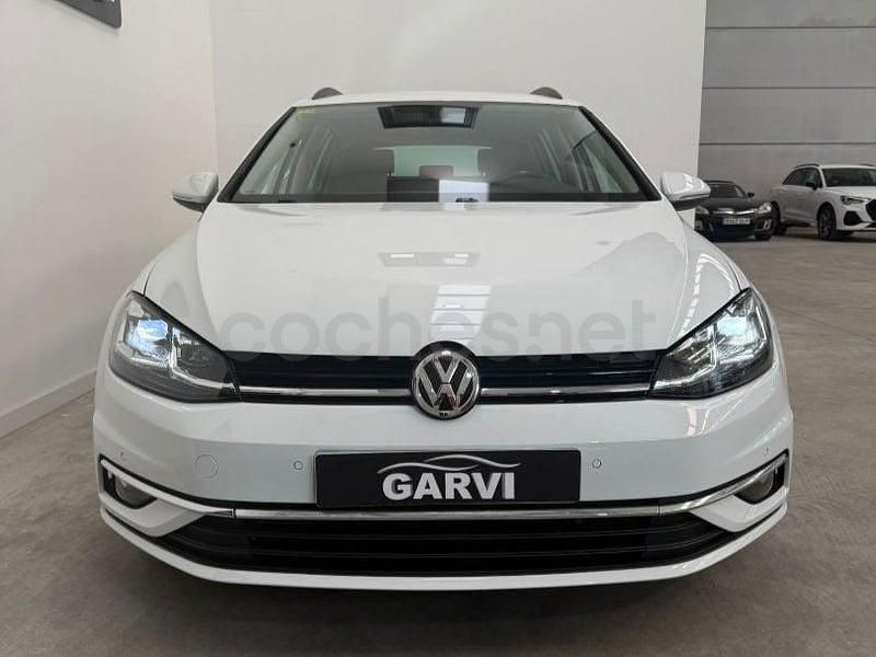 Usado VW Golf VII Advance 150 CV (110 kW) 2020 Blanco Familiar